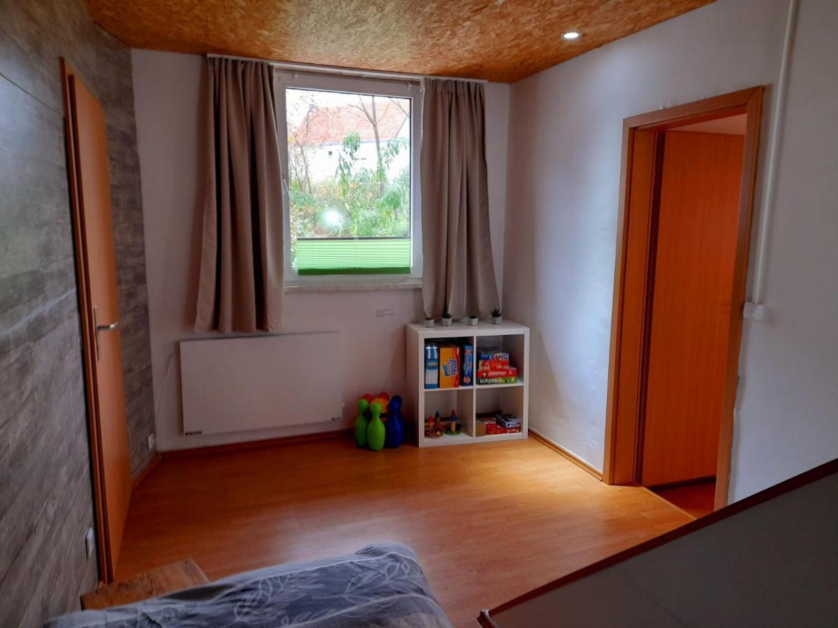 Willkommen In Dem Luftkurort Und Kaesestadt Nieheim Rennstrecke 4Km Entfernt Fewo1 Exterior photo