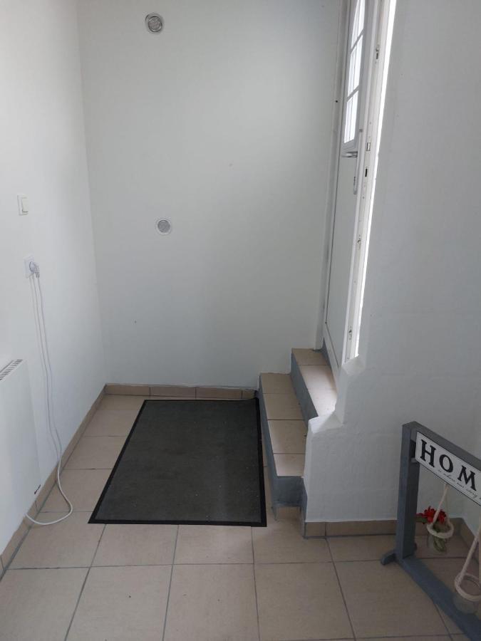 Willkommen In Dem Luftkurort Und Kaesestadt Nieheim Rennstrecke 4Km Entfernt Fewo1 Exterior photo